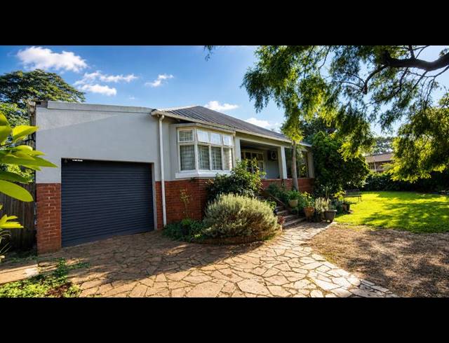 3 BEDROOM HOUSE FOR SALE IN PRESTBURY
